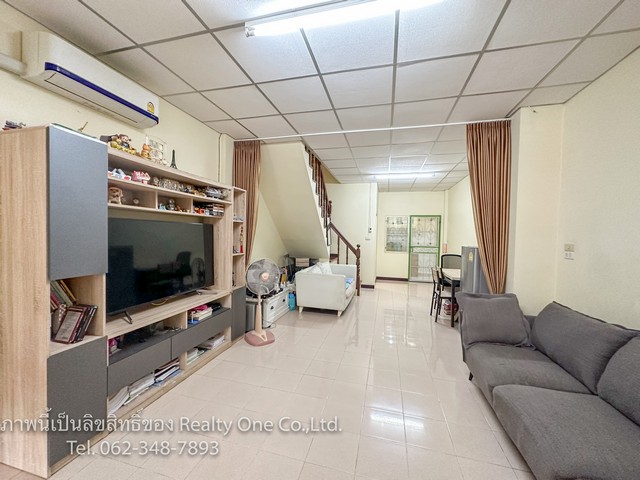 ขายทาวน์เฮ้าส์ บ้าน 2 ชั้น หมู่บ้านทิพย์ ลาดพร้าว101 ซอย 46 แยก 1 26 คลองจั่น เขตบางกะปิ ทำเลดีมาก ใกล้รถไฟฟ้าสายสีเหลือง