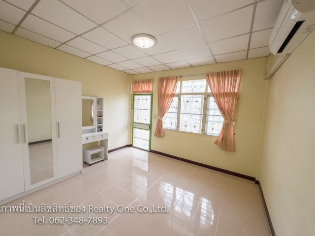 ขายทาวน์เฮ้าส์ บ้าน 2 ชั้น หมู่บ้านทิพย์ ลาดพร้าว101 ซอย 46 แยก 1 26 คลองจั่น เขตบางกะปิ ทำเลดีมาก ใกล้รถไฟฟ้าสายสีเหลือง