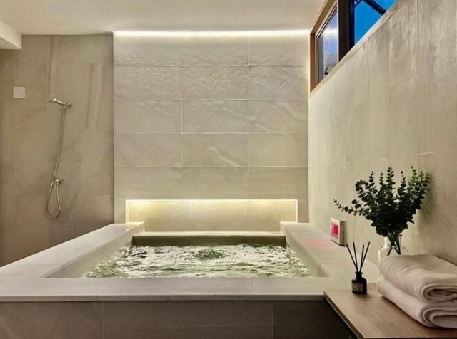 WW152S ให้เช่า ทาวน์เฮ้าส์ ในเอกมัย ถนนปรีดีพนมยงค์ 41 (สุขุมวิท 71) ตกแต่งใหม่ ติดบ่อน้ำพุร้อน