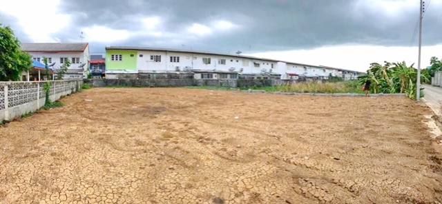 ที่ดินสวย ไฟฟ้า น้ำปะปา ตลาดไท ไอยรา 1-15 ให้เช่าที่ดิน 150ตรว. หน้ากว้าง 20 เมตร ลึก 33 เมตร ถนนทางเข้าออกสะดวก