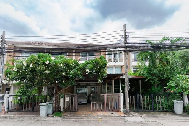 BH2537 ให้เช่าทาวโฮม3 ชั้น วิสต้า ปาร์ค วิภาวดี ใกล้สถานีรถไฟฟ้า หลักสี่ ใกล้ ทางขึ้น tollway ดอนเมือง