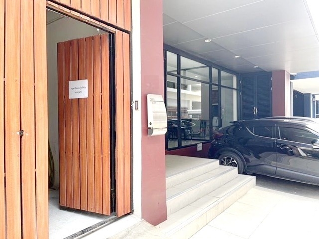 เอแบค ให้เช่า Office ชั้น3- 4 50ตรว.MRT หัวหมาก  ชั้นละ 100-200 ตรมออฟฟิศ 6 ชั้น ม. รามคำแหง