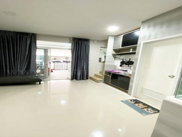 R4 ทาวน์เฮ้าส์ กัสโต้ ดอนเมือง สรงประภา ใกล้ SRT สายสีแดง สถานีดอนเมือง