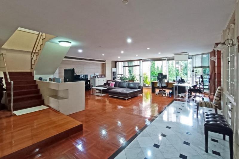 ขายคอนโดDuplex Penthouse 410 ตร.ม. Premier Condominium ชั้น 4-5 ย่านสุขุมวิท ซอยสุขุทวิท24 