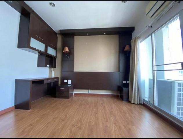 ให้เช่าทาวน์โฮม ใกล้ซีคอนสแควร์-พาราไดรซ์  โครงการ โรยัลโมนาโค ศรีนครินทร์ -3 ห้องนอน พื้นที่ใช้สอย 180ตารางเมตร ใกล้ธัญญาปาร์ค