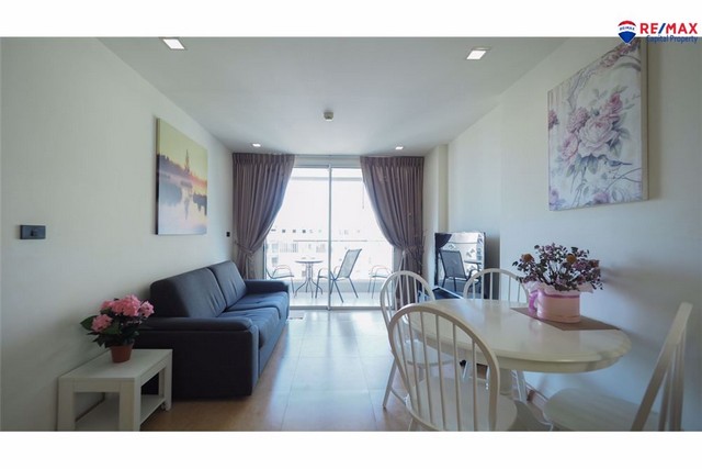 1 ห้องนอนให้เช่าในเดอะคลิฟคอนโดมิเนียมที่ตั้ง: พระตำหนัก / หาดโคซี่สัญญาเช่า 1 ปี: 18,000 บาท/เดือน47.50 ตรมชั้น 13วิวทะเลเงินประกัน: 2 เดือน-------------                                                                                                                                                    