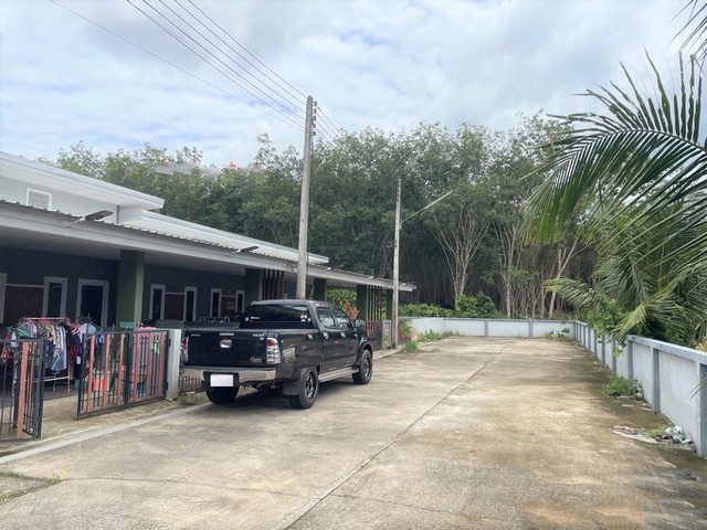 ขายทาวน์เฮ้าส์   หมู่บ้านมณีวรรณ ตรัง (PKK03-05474)