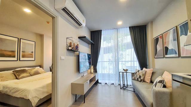 Quintara Sukhumvit 42, safe, quiet, convenient, 2nd floor, BTS Ekkamai.***Service for selling/renting houses, condos and giving advice. If interested, contact at any time***Interested in additional details or pictures or making an appointment to see the room?Contact Ekachai (Aui)T. 089-799-5598Line ID: @auiauiaui001 (add @ in front as well)-------------------------------------------------- -----------Room type: 1 bedroom, 1 bathroomSize 30 sq m., 2nd floorNew, clean room, beautifully decorated, ready to move in.details-------------------------------------------------- ------------Rental price: 15,000 baht per month-------------------------------------------------- ------------* Complete electrical appliances- Air conditioning- fridge- TV- washing machine-------------------------------------------------- ------------* furniture- wardrobe- Built-in kitchen- Bed with mattress- Sofa-------------------------------------------------- ------------*Facilities worth using- Multipurpose room- Sa
