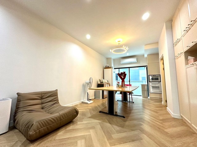 ขายและเช่า ทาวน์โฮม 3 ชั้น บ้านกลางเมือง พระราม 9-กรุงเทพกรีฑา ตกแต่งครบพร้อมเข้าอยู่