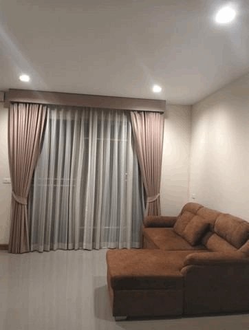 C4195 ขายทาวน์เฮ้าส์ 2 ชั้น โครงการโกลเด้น ทาวน์ 2 บางนา-สวนหลวง มี 4 ห้องนอน ใกล้เมกะบางนา