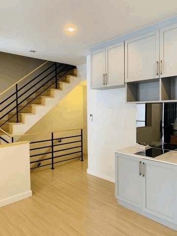 C4194 ขายทาวน์โฮม 3 ชั้น โครงการเพล็กซ์บางนา กม 5 ได้วิวสวน ติดถนนบางนา-ตราด แต่งครบพร้อมเข้าอยู่ หลังมุม  ใกล้เมกะบางนา ใกล้เซ็นทรัลบางนา