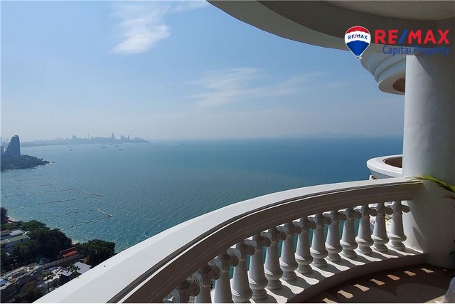 ขนาด: 83.4 ตรม1 ห้องนอน1 ห้องน้ำ2 ระเบียงพร้อมวิวทะเลครัวยุโรปทางเข้าชายหาดชั้นสูงชื่อต่างประเทศห้องหัวมุมแบบ 1 ห้องนอนขนาดใหญ่ในพาร์คบีช มีวิวทะเลที่น่าตื่นตาตื่นใจ ยูนิตขนาด 83.4 ตร.ม. ตั้งอยู่บนชั้นสูง มีระเบียง 2 ด้านพร้อมทิวทัศน์ทะเลอันตระการตาและทั่วพัทยาตั้งอยู่ในพาร์คบีชคอนโดมิเนียมที่สวยงาม ตั้งอยู่ในย่านที่ยอดเยี่ยมของนาเกลือในพัทยา อาคารนี้ให�