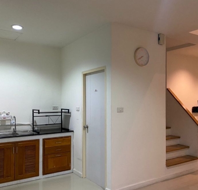 ขายทาวน์โฮม 3 ชั้น หมู่บ้านมิวส์ เพชรเกษม 69 ใกล้ทางด่วน