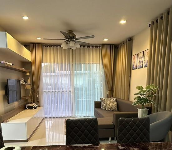 C4157 ขายบ้านเดี่ยว 2 ชั้น หมู่บ้านพฤกษาปูริแสนแก้ว ซอยกิ่งแก้ว 37 พร้อมเฟอร์นิเจอร์ ใกล้สนามบินสุวรรณภูมิเนื้อที่ 50.80 ตรว. 2 ชั้น 3 ห้องนอน 2 ห้องนอน 2 ที่จอดรถสนใจนัดชมติดต่อ รหัสประกาศC4157 คุณเฟลม  0638956397ID line : 0638956397: https://line.me/ti/p/LTVhEi9gAFC4157 ขายบ้านเดี่ยว 2 ชั้น หมู่บ้านพฤกษาปูริแสนแก้ว ซอยกิ่งแก้ว 37 พร้อมเฟอร์นิเจอร์ ใกล้สนามบินสุวรรณภูมิบ้านเดี่ยว 2 ช้น หมู่บ้านพฤกษาปูริแสนแก้ว ซอยก