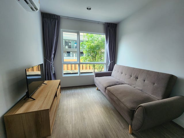 Regent Sukhumvit 97, calm, safe, private, 2nd floor, BTS Bang Chak.***Service for selling/renting houses, condos and giving advice. If interested, contact at any time***Interested in additional details or pictures or making an appointment to see the room?Contact Ekachai (Aui)T. 089-799-5598Line@ ID : @auiauiaui001 (add @ in front) (Agent Post)-------------------------------------------------- ------------Room type: 1 bedroom, 1 bathroomSize 28 sq m., 2nd floorNew, clean room, beautifully decorated, ready to move in.details-------------------------------------------------- ------------Rental price: 9,000 baht per month-------------------------------------------------- ------------*Facilities worth using- swimming pool- Fitness room- Relaxation garden- Keay Card system controls entry and exit of the project.-------------------------------------------------- ------------*Nearby important places (Based on information from Google Map)- BTS Bang Chak- Tesco Lotus- Century Movie Plaza On Nut-