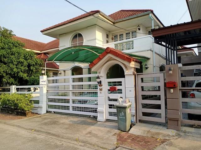 ขายบ้านเดี่ยว 2 ชั้น หมู่บ้านบารเมษฐ์ เฉลิมพระเกียรติ ร.9 ซอย 62  ใกล้สวนหลวง ร.9