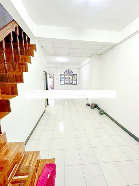  ให้เช่าทาว์เฮ้าส์ ใกล้พระจอมเกล้าพระนครเหนือ ใกล้บิ๊กซีวงศ์สว่าง วงศ์สว่าง5-15 รถไฟฟ้าสายสีม่วงสถานีวงศ์สว่าง 8,999-11,999 B-MNear BigC WongSawangong5-15 Townhouse for rent Near King Mongkut North Bangkok Purple Line MRT Wong Sawang Station 8,999-11,999 B-M2 ห้องนอน 2 ห้องน้ำแอร์ ตัวใหญ่  1 ตัวใกล้บิ๊กซีวงศ์สว่าง ใกล้รถไฟฟ้าสายสีม่วงสถานีวงศ์สว่างเจรจาต่อรองได้ทุกกรณี (Negotiable) ทุกหลังที่ปล่อยเช่ามีโอกาสขายติดต่อซื้อได้ราคานี้รวมค่าส่วนกลางแล้ว (Includ