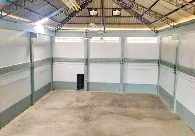 ถูกที่สุด โกดัง ไทวัสดุ ตลาดเพชรโพธิ์แจ้ PTT ขาย-เช่าโรงงาน พร้อมอาคารสำนักงาน 2 ชั้น 85ตรว. 525ตรม. 3นอน 4น้ำ 2จอดรถ