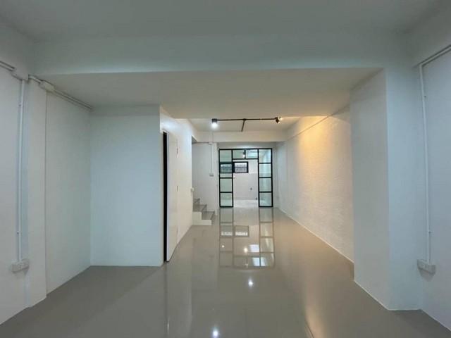 EPL-HS0987 ขายทาวน์โฮม 2 ชั้น โชคชัย 4 ซอย 22 หมู่บ้าน เลิศอุบล ข้างกองปราบ 2 ห้องนอน 2 ห้องน้ำ พื้นที่ 16 ตารางวา รีโนเวท ตกแต่งพร้อมอยู่