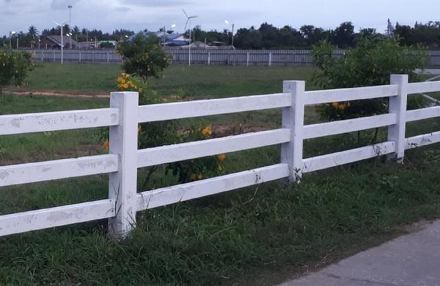 EPL-LS0273 ขายที่ดินพร้อมบ้านพัก เมืองเพชรบุรี ใกล้ทะเล หาดเจ้าสำราญ 4 ไร่ 1 งาน 46 ตร.ว.  พร้อมน้ำประปาและไฟฟ้า เข้าอยู่ได้เลย