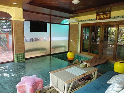 EPL-HS0984 ขายบ้านเดี่ยว 2 ชั้น ซอยพึ่งมี1 สุขุมวิท 93 บางจาก ขนาดที่ดิน 200 ตารางวา  4 ห้องนอน 5 ห้องน้ำ  บ้านมีบริเวณบรรยากาศดีร่มรื่น