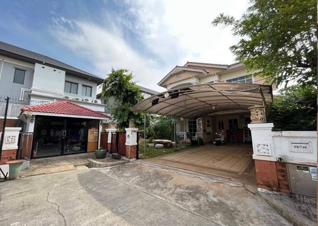 WW166AA ขาย หมู่บ้านมัณฑนา อ่อนนุช-วงแหวน (มัณฑนา1) ถนนสุขาภิบาล 2 ซอย 25