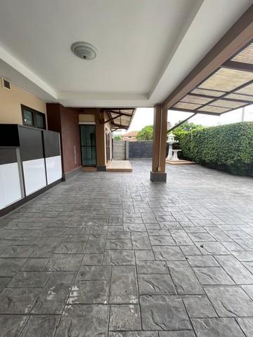 ขายบ้านเดี่ยว 2 ชั้น  หมู่บ้านชวนชื่นซิตี้ วัชรพล รามอินทรา 65 พื้นที่ : 63 ตร.ว พื้นที่ 180 ตร.ม.3 ห้องนอน 2 ห้องน้ำ ขายพร้อมเฟอร์นิเจอร์