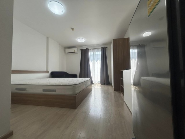 Elio Sukhumvit 64, nice, quiet, private, 7th floor, BTS Punnawithi.***Service for selling/renting houses, condos and giving advice. If interested, contact at any time***Interested in additional details or pictures or making an appointment to see the room?Contact Ekachai (Aui)T. 089-799-5598Line@ ID: @auiauiaui001 (add @ in front)Room type: 1 bedroom, 1 bathroomSize 23.9 sq m., 7th floor, Building ANew, clean room, beautifully decorated, ready to move in.details-------------------------------------------------- ------------Rental price: 7,500.-/month-------------------------------------------------- ------------*Facilities worth using- swimming pool– Fitness– playground– Two Shuttle Buses pick up and drop off residents.-------------------------------------------------- ------------*Nearby important places (Based on information from Google Map)1. BITEC Bangna2. Kluaynamthai Hospital3. Anglo Singapore International School4. True Digital Park5. BTS Punnawithi-------------------------