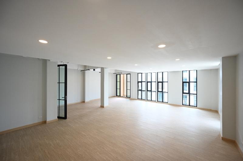 ให้เช่าโฮมออฟฟิศ 4 ชั้น พื้นที่ใช้สอย 500 ตรม จอดรถได้ 9 คัน ใกล้ เดอะไนน์, เดอะมอลล์บางกะปิ