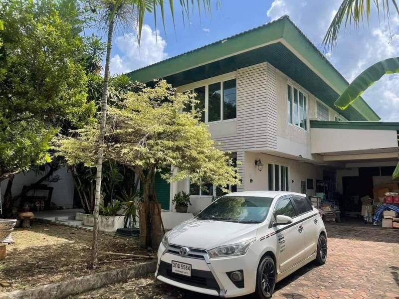 ให้เช่าบ้านเดี่ยว2ชั้นหมู่บ้านเมืองทอง2/2 ย่านพัฒนาการ ถนนศรีนครินทร์ ประเวศ 