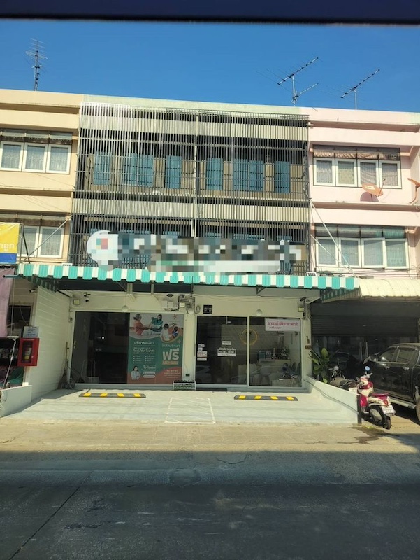 BH2558 ให้เช่า FOR RENT อาคารพาณิชย์  2 คูหา 3 ชั้น ดอนเมือง ตรงข้ามฐานทัพอากาศ ในซ.วิภาวดี 33contact : คุณบัว Bua Agent 0936464597, 0826914598Line : Bua093ราคาเช่า 35,000 บ/ดBH2558 อาคารพาณิชย์  2 คูหา 3 ชั้น ดอนเมือง ตรงข้ามฐานทัพอากาศ ในซ.วิภาวดี 33 4 ห้องนอน  6 ห้องน้ำ 128 ตารางเมตร เป็นบริเวณที่มีคนพักอาศัยอยู่จำนวนมาก ตรงข้ามอาคารจะมีคลินิกและด้านข้างเป็นร้านธงฟ้าค่ะ ต้นซอยมี Car care มี 7/11 ในซอยค่ะสามารถเปิดทำธุรกิจต่าง