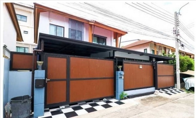 WW108 ขาย บ้านแฝด 2 ชั้น หมู่บ้านพฤกษาวิลล์ 57 ซอยพัฒนาการ 32 ใกล้โรงเรียนเตรียมพัฒนาการ