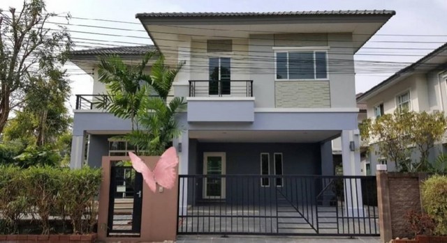 ให้เช่าบ้านเดี่ยว2ชั้น(หัวมุมหน้าสวน) ย่านสรงประภาแจ้งวัฒนะ60ตรว. มี4ห้องนอน  3ห้องน้ำ 1ห้องรับแขก (Living room)- แอร์4เครื่อง พร้อมเฟอร์นิเจอร์ครบ   จอดรถได้3คัน-อยู่ถนนสรงประภา เข้า-ออกทะลุเส้นแจ้งวัฒนะ-อิมแพคเมืองทองธานี เลียบคลองประปาและศรีสมานได้ -ใกล้โอโซนวัน,ตลาดบุญอนันต์เอ็มที ส่วนกลาง มีสวนสาธารณะ2สวน, สระว่ายน้ำ,คลับเฮ้าส์  ให้เช่า36,000/เดือน** นัดดูบ้านได้เลยค