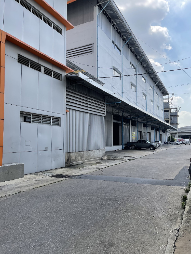 ให้เช่าโกดัง พื้นที่ใช้สอย 457 ตารางเมตร ถนน พระราม 2 ใกล้วงแหวนอุตสากรรม, ใกล้เซ็นทรัลพระราม 2