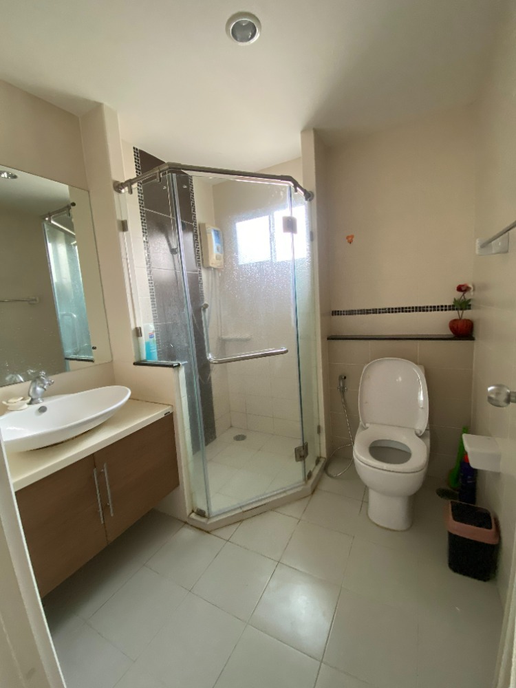 ให้เช่าบ้านเดี่ยว 2 ชั้น เนื้อที่ 55 ตารางวา 3 ห้องนอน 3 ห้องน้ำ พร้อมเฟอร์ หมู่บ้านภัสสร เพรสทีจ ใกล้แยกประเวศ