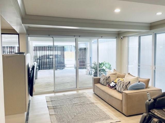 EPL-HS0990 ขายทาว์นโฮม หลังมุม ปรีดีพนมยงค์ สุขุมวิท71 พื้นที่ใช้สอย 250ตารางเมตร 2 ห้องนอน 3 ห้องน้ำ บ้านรีโนเวทใหม่