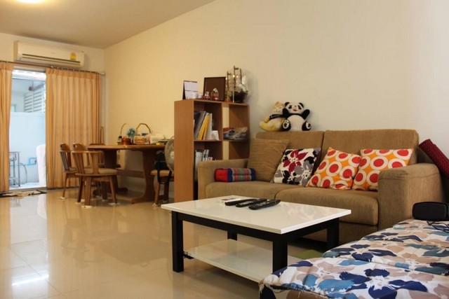 ขายทาวน์เฮ้าส์โครงการแสนสิริ ทาวน์พลัส เทพารักษ์ 20 ตารางวา