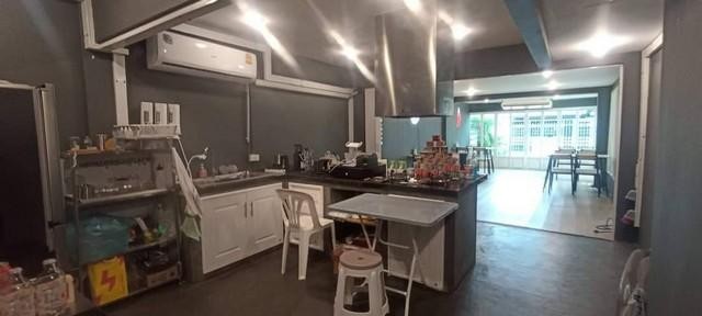 C4220 ให้เช่าบ้านเดี่ยว 2 ชั้น หมู่บ้านเสรี พระราม9 ซอย 45 หลังมุม เหมาะอยู่อาศัย ทำออฟฟิศ หรือร้านอาหาร ใกล้เดอะไนน์พระราม9เนื้อที่ 74 ตารางวา 3 ห้องน้ำ สนใจนัดชมติดต่อ รหัสประกาศC4220คุณเฟลม  0638956397ID line : 0638956397: https://line.me/ti/p/LTVhEi9gAFC4220 ให้เช่าบ้านเดี่ยว 2 ชั้น หมู่บ้านเสรี พระราม9 ซอย 45 หลังมุม เหมาะอยู่อาศัย ทำออฟฟิศ หรือร้านอาหาร ใกล้เดอะไนน์พระราม9เนื้อที่ 74 ตารางวา3 ห้องน้ำเนื้อที่กว