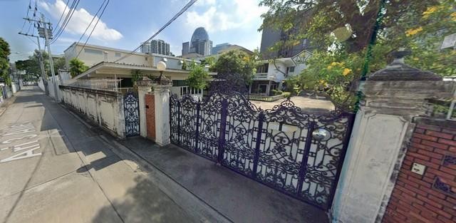 C4219 ขายที่ดินเนื้อที่ 303 ตารางวา ซอยอารีย์ พร้อมบ้าน 3 หลังในพื้นที่เดียวกัน ใกล้ BTS อารีย์เนื้อที่ 303 ตารางวา หน้ากว้าง 24 เมตร ลึกประมาณ 50 เมตร พื้นที่สีแดงสนใจนัดชมติดต่อ รหัสประกาศC4219คุณเฟลม  0638956397ID line : 0638956397: https://line.me/ti/p/LTVhEi9gAFC4219 ขายที่ดินเนื้อที่ 303 ตารางวา ซอยอารีย์ พร้อมบ้าน 3 หลังในพื้นที่เดียวกัน ใกล้ BTS อารีย์เนื้อที่ 303 ตารางวาพร้อมบ้าน 3 หลังในพื้นที่หน้ากว้าง 24 เมตร ลึกป