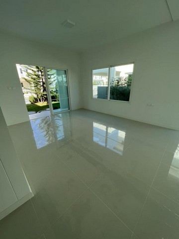 C4213 ให้เช่าบ้านเดี่ยว 2 ชั้น โครงการสีวลี ศรีนครินทร์-ร่มเกล้า ติดถนนร่มเกล้า24 เลี้ยงสัตว์ได้ ใกล้สนามบินสุวรรณภูมิ