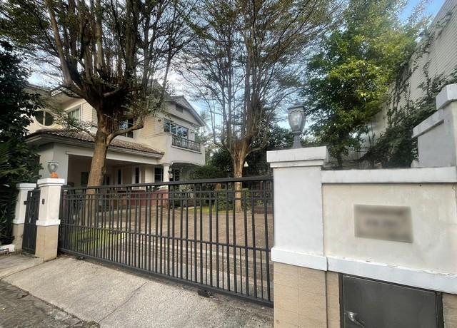 HS1000 ขายบ้านเดี่ยว หลังมุม  งบางแวก ภาษีเจริญ หมู่บ้านนันทวัน สาทร-ราชพฤกษ์ พื้นที่ใช้สอย 210 ตร.ม. 3 ห้องนอน 3 ห้องน้ำ เนื้อที่ 97.3 ตร.ว.The Mall ท่าพระ The Circle ราชพฤกษ์: ติดต่อ : คุณ เอก  :  061-241 4954   &   083-017 9463   : Line Id : eak2325: กดลิ้งค์เพื่อเเอดไลน์ครับ :  https://line.me/ti/p/A6pc3MToug     :  https://line.me/ti/p/OLEY0bJTsVราคาขาย 17,900,000 บาทซ.หมู่บ้านนันทวัน แขวงบางแวก เขตภาษีเจริญ กรุงเทพมหานคร 10160หมู่บ้านนันทวัน สาทร-ราชพฤกษ์เนื้อที่ 97.3 ตร.ว. พื