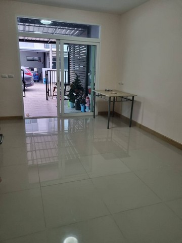 ขายทาวน์โฮม2 ชั้น รีโนเวทใหม่ พร้อมอยู่ คาซ่าซิตี้ เพิ่มสิน วัชรพล