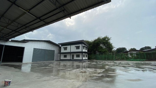 ให้เช่าโกดังพร้อมสำนักงาน  ต.บึง อ.ศรีราชา (ขาเข้า กทม.) 1 ไร่ 3 งาน ใกล้ถ.คู่ขนานมอเตอร์เวย์7