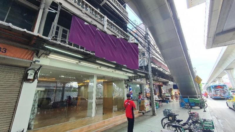 BR0051 ให้เช่าพื้นที่ภายในอาคารชั้น 1  ถ. พหลโยธิน  ติดสถานีรถไฟฟ้าสะพานใหม่ พื้นที่ใช้สอย 108 ตารางเมตร 2 ห้องน้ำ อนุสาวรีย์ บางเขน เช่า 170,000 บาท: ติดต่อ : คุณ เอก  :  061-241 4954   &   083-017 9463   : Line Id : eak2325: กดลิ้งค์เพื่อเเอดไลน์ครับ :  https://line.me/ti/p/A6pc3MToug     :  https://line.me/ti/p/OLEY0bJTsVราคาเช่า 170,000 บาทต่อเดือน ประกัน 2 เดือน จ่ายล่วงหน้า 1 เดือน สัญญา 1 ปีถ. พหลโยธิน แขวงอนุสาวรีย์ เขตบางเขน กรุงเทพมหานคร 10220 พื้นที่ชั้น1 ตึก