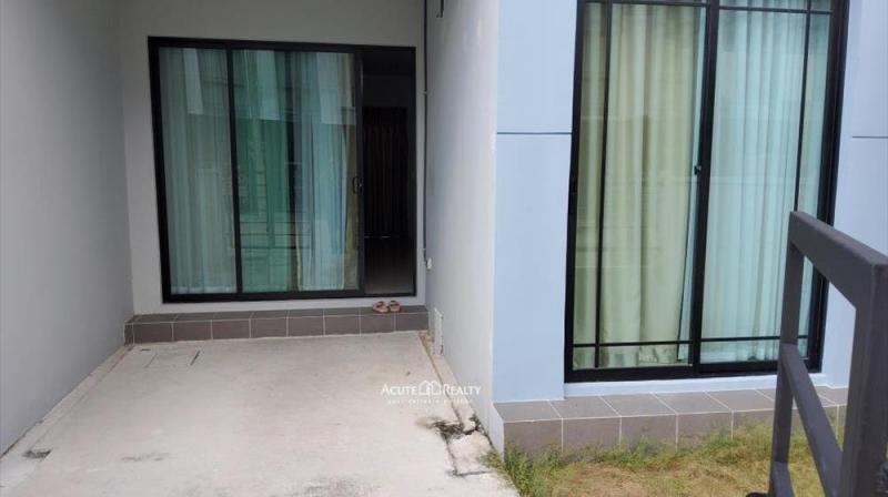 ขายด่วนทาวน์เฮ้าส์ 2 ชั้น โครงการพลีโน่ รังสิต ซอยโรงพยาบาลเซนต์คาร์ลอส