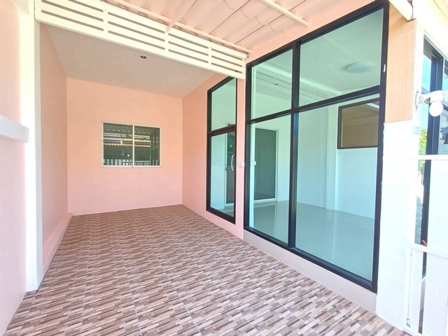 หมู่บ้านร่มเย็น ผ่อน 4000 บาท ใกล้บิ๊กซีสี่แยกหนองบอนระยอง