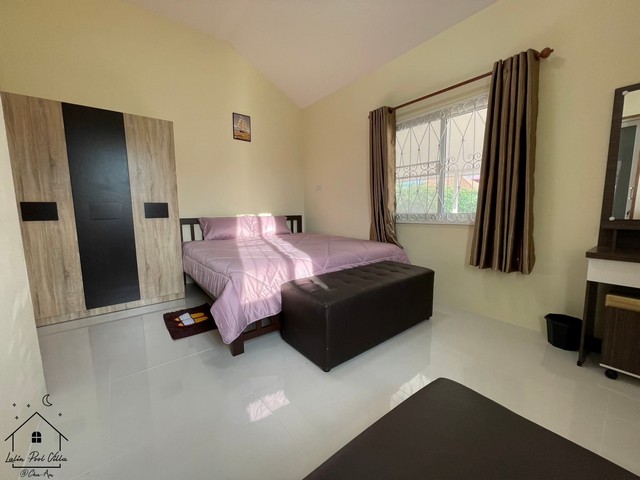 บ้านเดี่ยว พูลวิลล่า ชะอำ พร้อมสระว่ายน้ำระบบคลอรีน มีสไลด์เดอร์สำหรับเด็ก มีเฟอร์นิเจอร์พร้อมอยู่