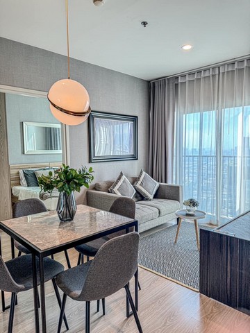 ขายคอนโด Noble Revolve รัชดา II คอนโดสวย ย่านรัชดา แต่งเฟอร์ครบพร้อมอยู่