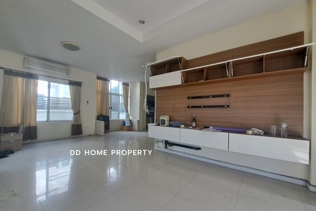 ขายหมู่บ้านวิลล่าการ์เด้น1 รัตนาธิเบศร์ หลังมุม (DD001596)