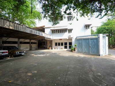 ขายที่ดินพร้อมโรงงาน พร้อมใบ รง4 ขนาด 2-1-94 ไร่ ซอย เทพารักษ์ 14 เชื่อมออกสุขุมวิทได้สะดวก ห่างถนนใหญ่เทพารักษ์ เพียง 450 เมตร